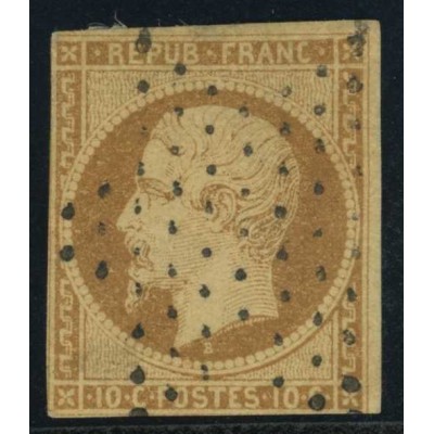YT 9 - Etoile - Cote 850 euros