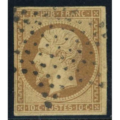 YT 9 - Etoile - Cote 850 euros