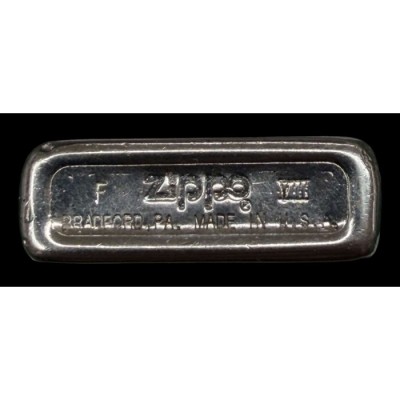 Zippo (Juin 1982) Vertical Pinstripe
