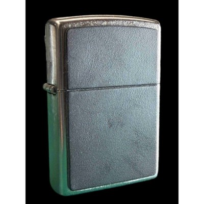 Zippo (Mai 2025) Black Crackle